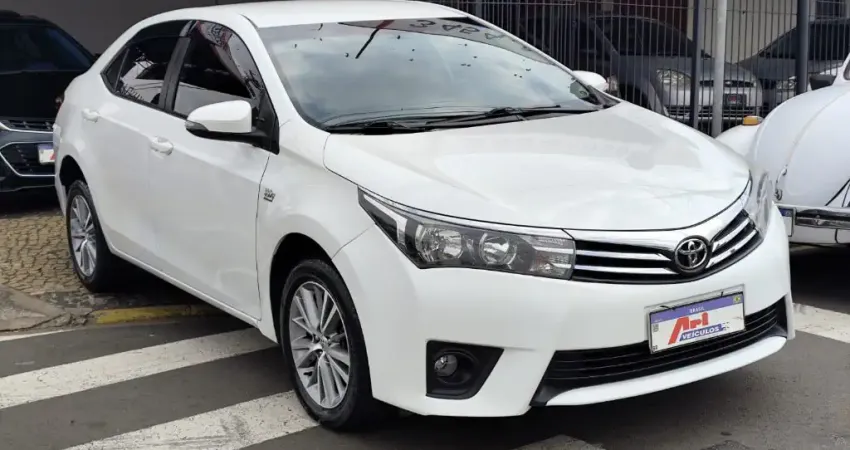 "Conforto, elegância e confiança na estrada: Corolla XEi 2015 Branco — o sedã que une desempenho e s