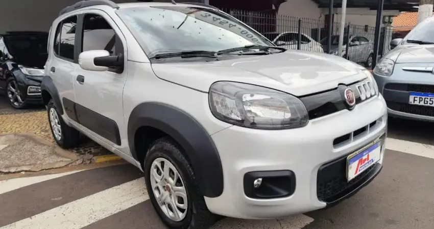 Fiat Uno Way 1.4 2016 — único dono impecável cor prata 4 pneus novos completo e revisado. Carro econ