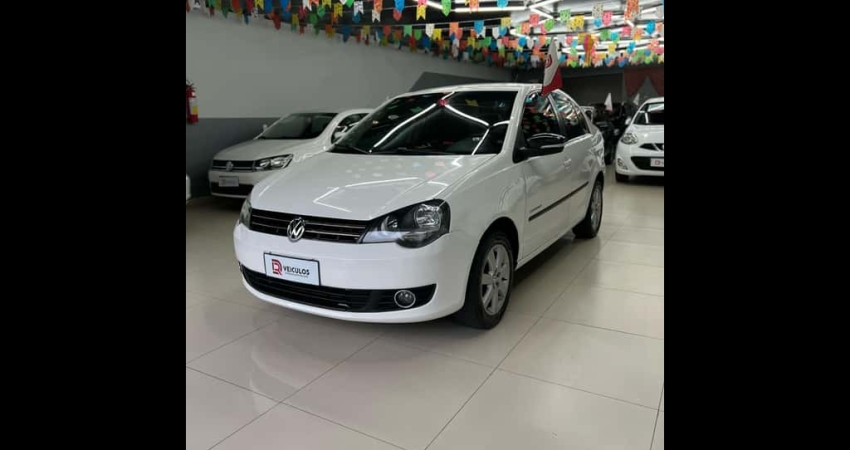 VOLKSWAGEN POLO Sedan 1.6 Mi Total Flex 8V 4p