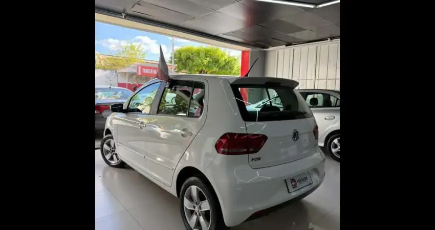 VOLKSWAGEN FOX Comfortline 1.0 Flex 12V 5p