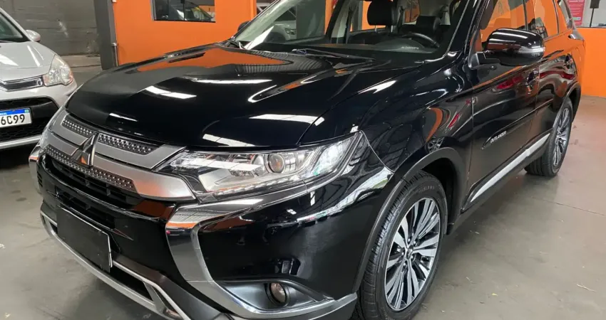 Mitsubishi Outlander 2.0 HPE 2020 , único dono , 7 lugares , excelente estado de conservação , laudo