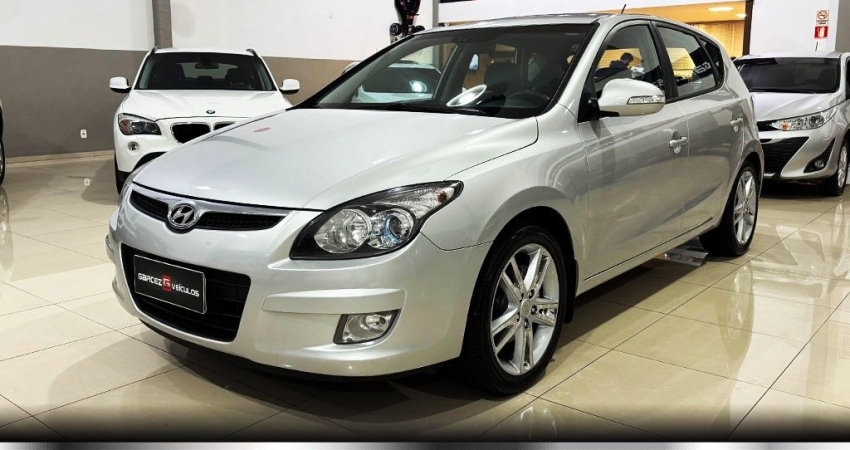 HYUNDAI I30 2.0 GASOLINA MANUAL IMPECÁVEL