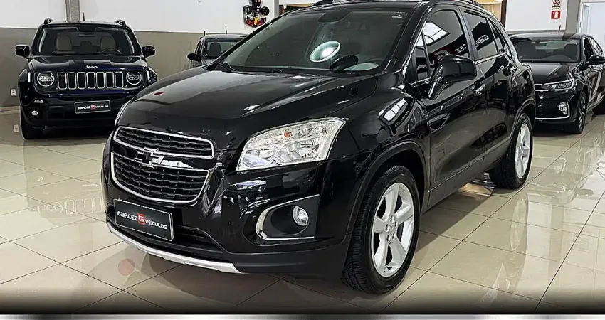 CHEVROLET TRACKER LTZ 1.8 FLEX AUTOMÁTICO TOP COM TETO 8 AIRBAGS E INTERNO CLARO