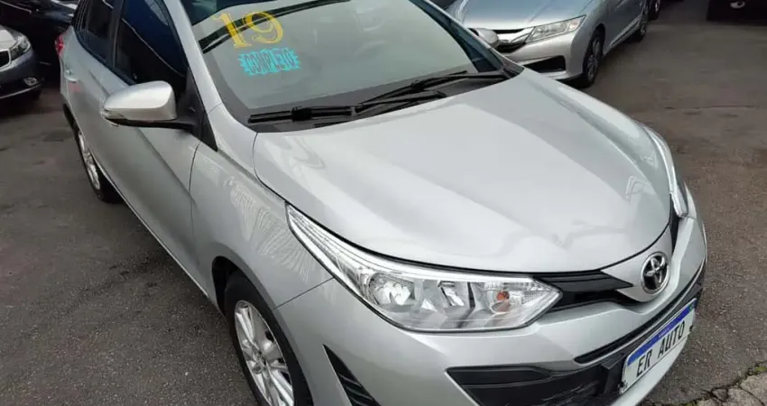 Toyota Yaris Hatch Flex Automático
