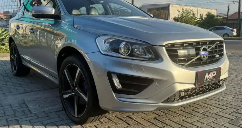 Volvo XC60 R-DESIGN 3.0 304cv AWD 5p  - Prata - 2014/2015