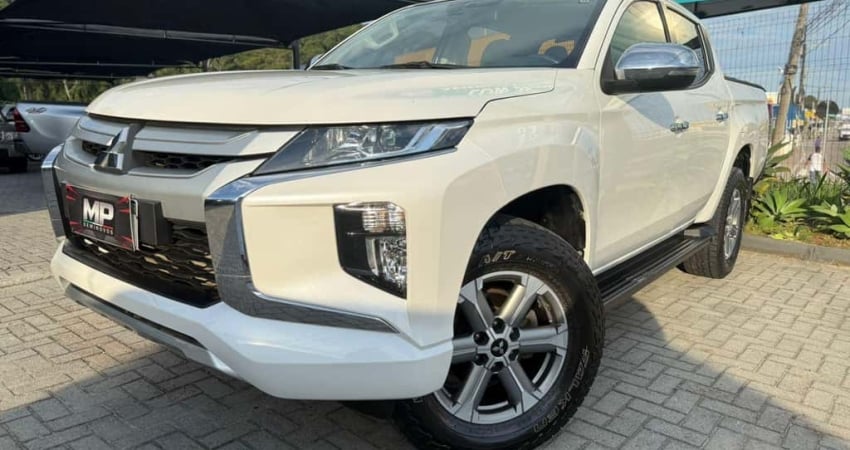 Mitsubishi L200 Triton Sport HPE 2.4 CD Diesel Aut.  - Branca - 2021/2022