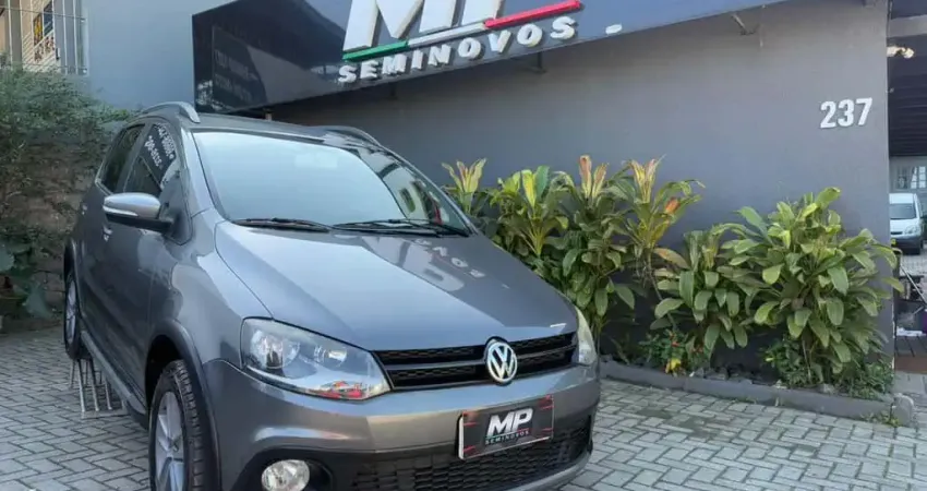 Volkswagen CrossFox 1.6 Mi Total Flex 8V 5p  - Cinza - 2011/2012