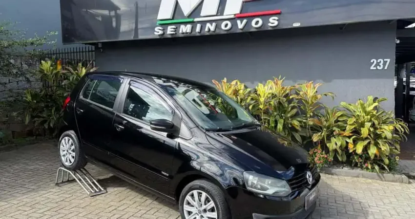 Volkswagen Fox 1.6 Mi Total Flex 8V 5p  - Preta - 2013/2013