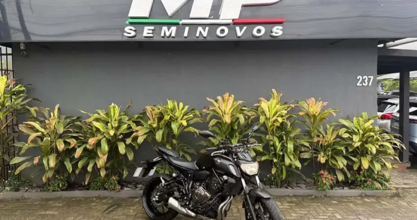 Yamaha MT-07 ABS 689cc  - Preta - 2022/2023