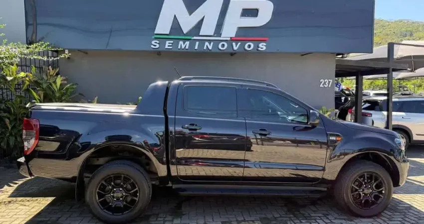 Ford Ranger Black 2.2 4x2 CD Diesel Aut.  - Preta - 2022/2023