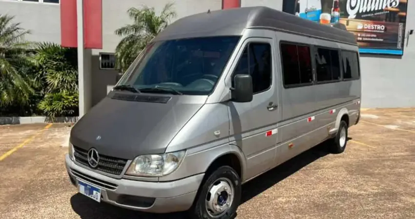 Sprinter 413 VAN Luxo 2.2 16 e 20L Dies 2010 Mercedes-Benz
