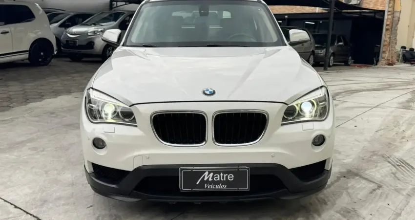 BMW X1 2.0 Turbo ActiveFlex 2015 • Completa ,Banco em Couro 