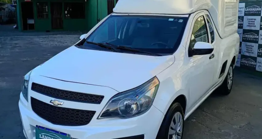 Montana Ls Combo 1.4 ano 2014  Completa ótima opção para trabalhar 
