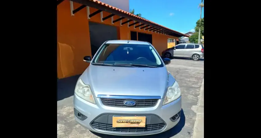 Ford FOCUS 2.0 GLX 16V GASOLINA 4P MANUAL