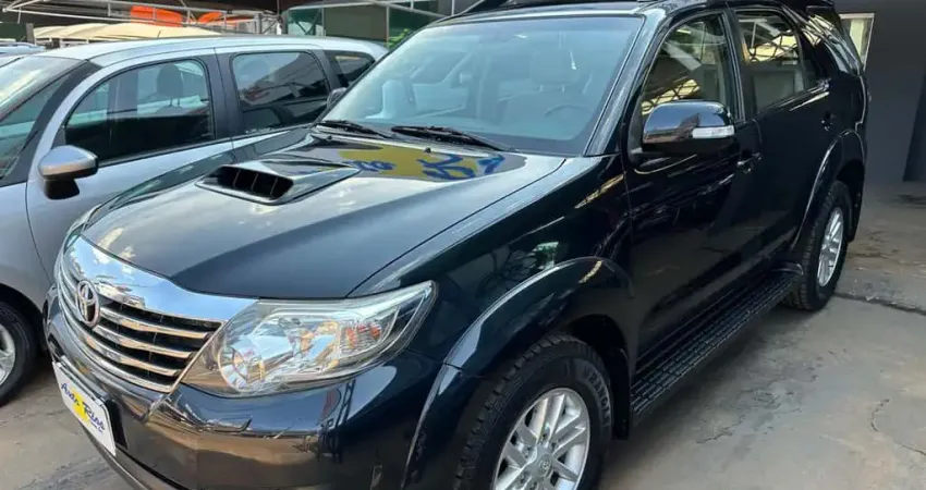 TOYOTA HILUX SW4 3.0 SRV 4X4 16V TURBO INTERCOOLER DIESEL 4P AUT 2014