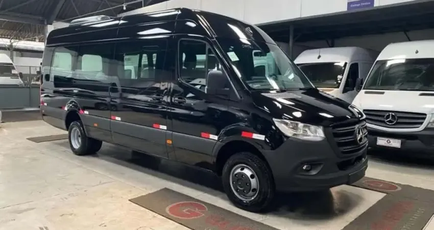 MERCEDES-BENZ SPRINTER 517 BIG PRETA 2025 - F54A UP8