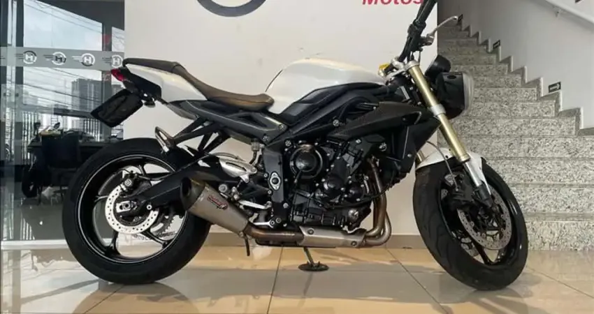TRIUMPH STREET TRIPLE 675  - 2015/2015