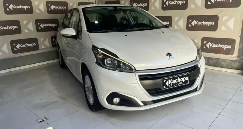 Peugeot 208 Active 1.2 Flex 12V 5p Mec.  - Branca - 2016/2017