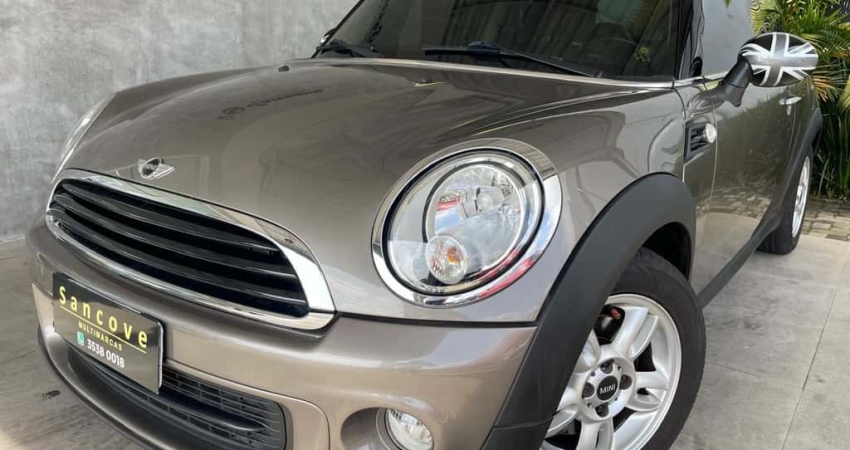 MINI ONE 2013