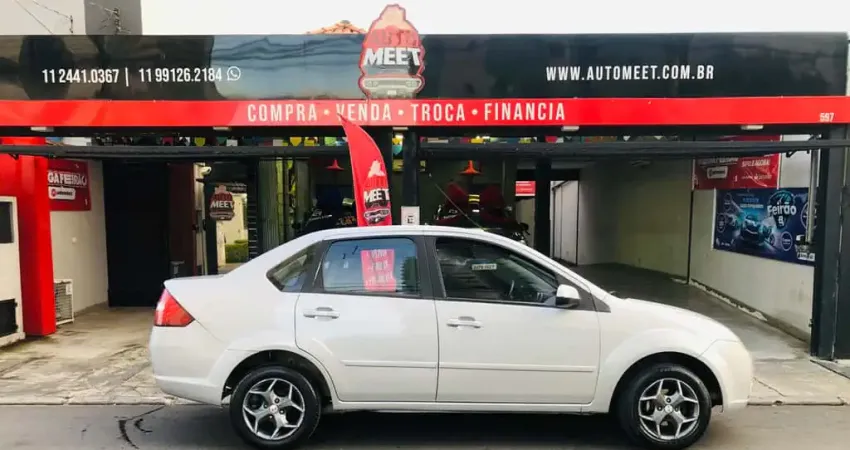 FORD FIESTA 1.6 SEDAN SE 16V 4P