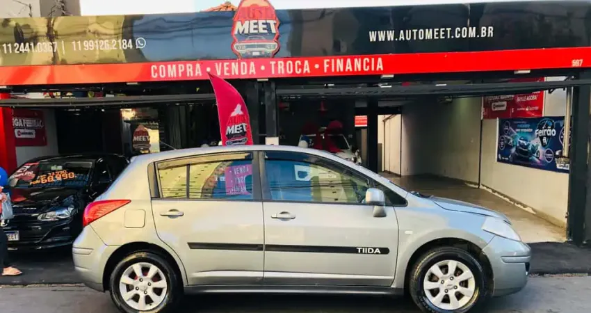 NISSAN TIIDA 1.8 S 16V 4P