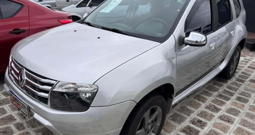 RENAULT DUSTER 2.0 D 4X2A 2014