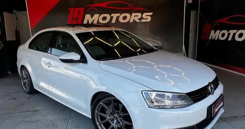 VOLKSWAGEN JETTA 2.0 TSI 2014 C/ TETO SOLAR