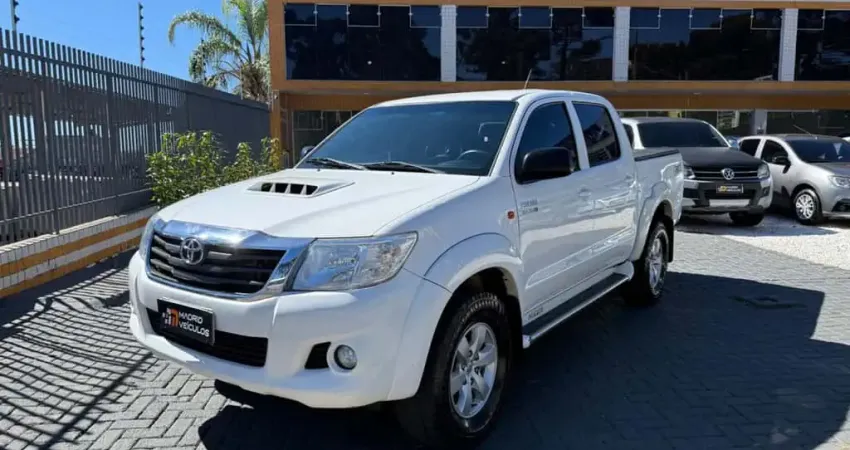 TOYOTA HILUX CD4X4 SR 2014