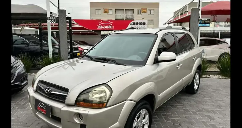 HYUNDAI TUCSON GLS 2.7 V6 4x4.