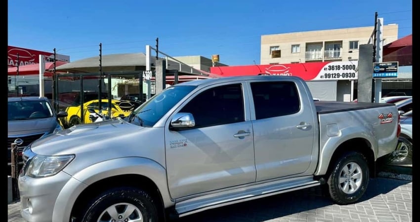 TOYOTA HILUX CD4X4 SRV 2014