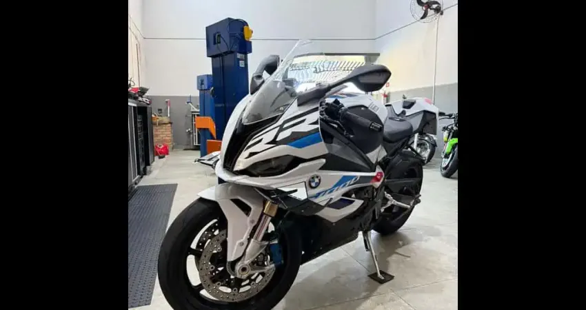 BMW S1000RR M.