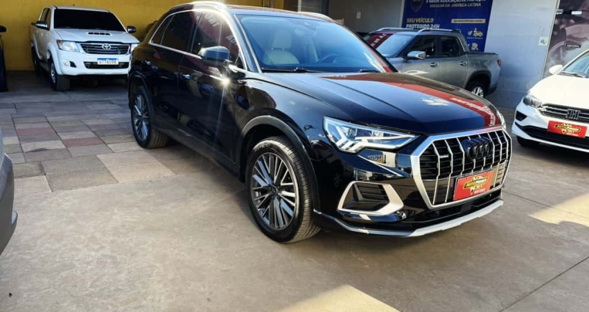 AUDI Q3 2.0 TFSI PERFORMANCE BLACK QUATTRO 4P