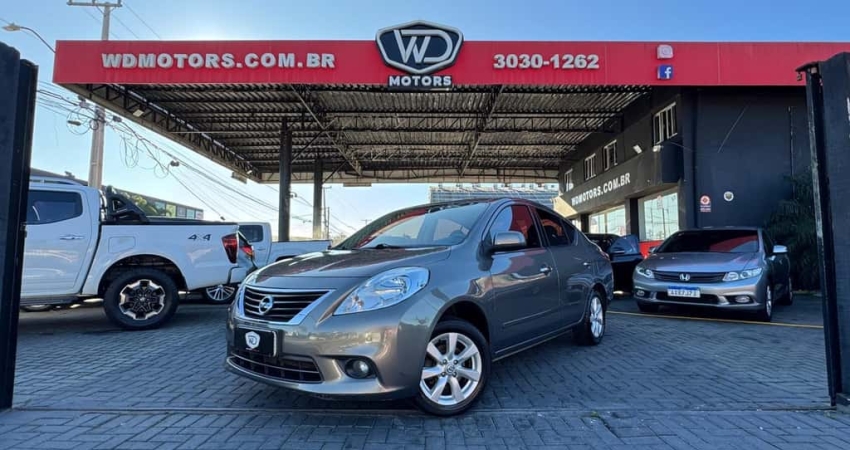 NISSAN VERSA 16SL FLEX 2014