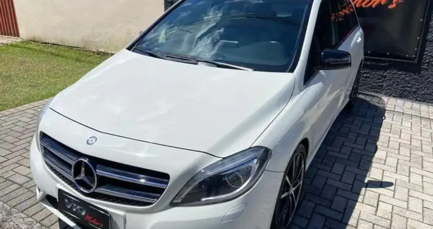MERCEDES-BENZ B200 1.6 SPORT TURBO GASOLINA 4P AUT 2013