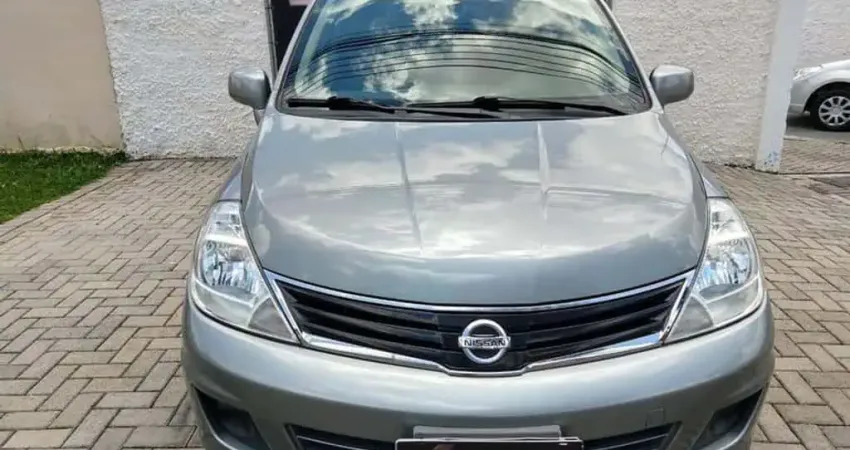 NISSAN TIIDA HATCH SL 1.8 16V-AT 4P 2013