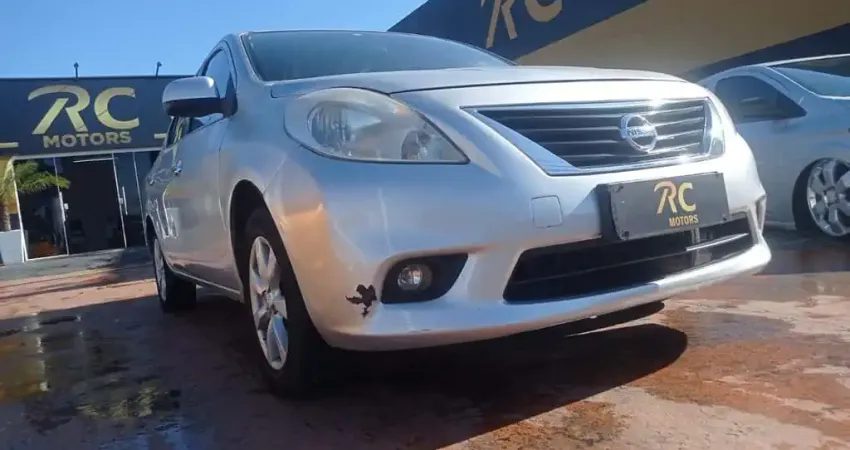 NISSAN VERSA 16SL FLEX 2013