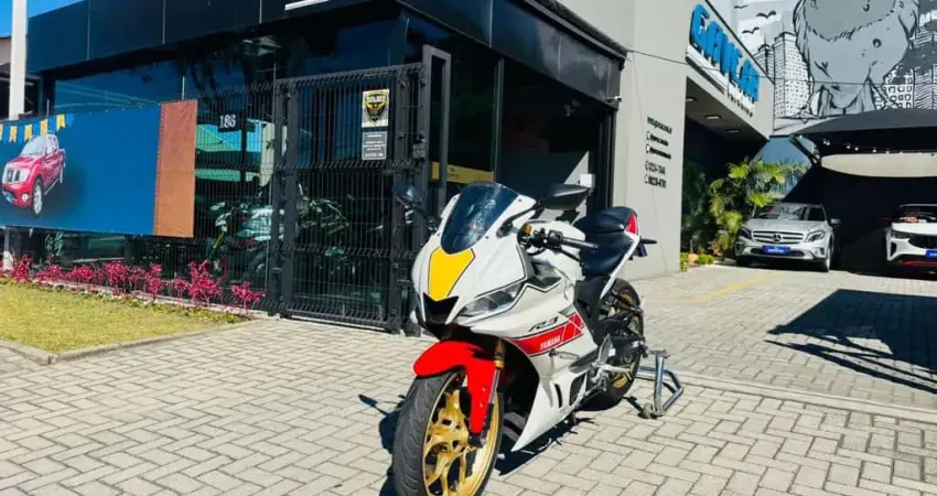 YAMAHA YZF R3 WGP 60TH 2023