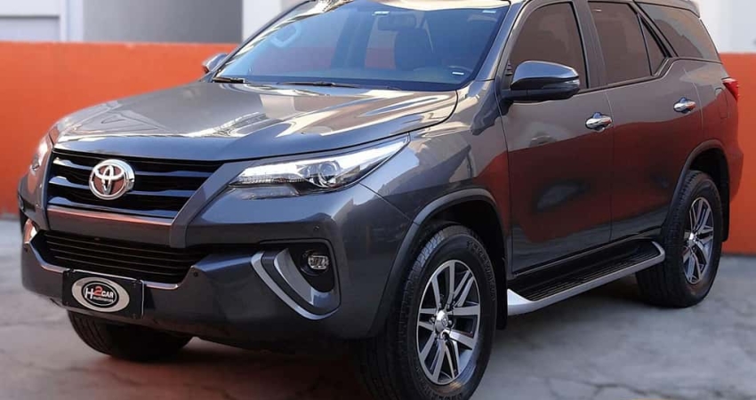 Toyota Hilux SW4 SRX 2020