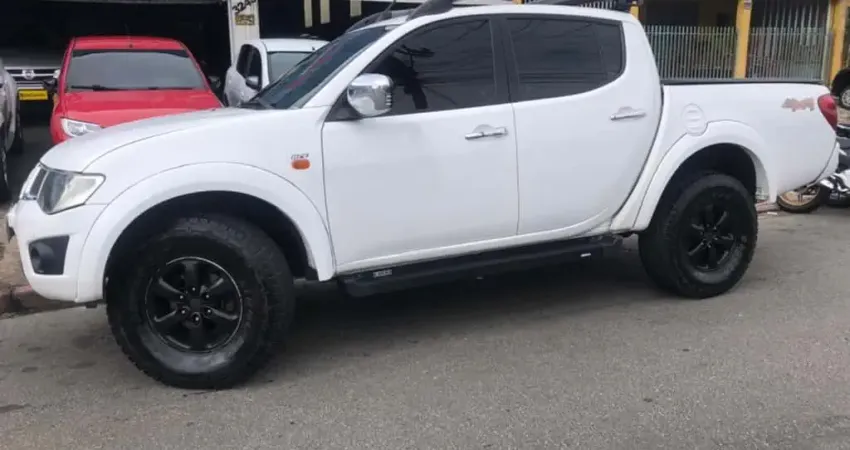 Mitsubishi L200 TRITON 3.5 HPE 4X4 CD V6 24V FLEX 4P AUTOMÁTICO