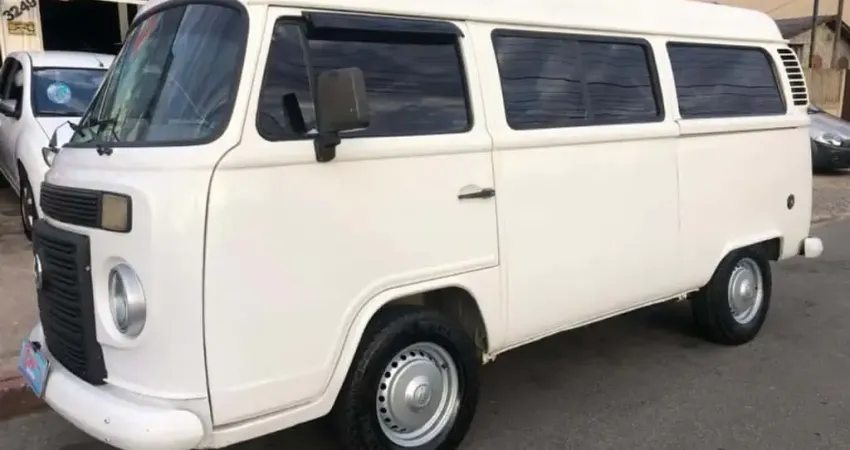 Volkswagen KOMBI 1.4 MI STD ESCOLAR 8V FLEX 3P MANUAL