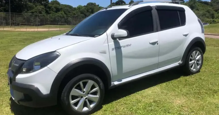 Renault SANDERO 1.6 STEPWAY 8V FLEX 4P MANUAL