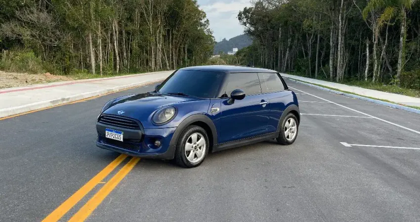 Mini Cooper One 1.2 Turbo 2015 revisado muito bem cuidado doc pago