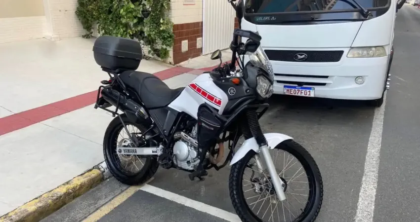 Tenere YAMAHA XTZ 250 2013 revisada, pneu traseiro novo, embreagem nova