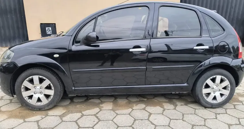 Citroen C3 Exclusive 1.4 completo, Manual, Câmera de ré e multimidia