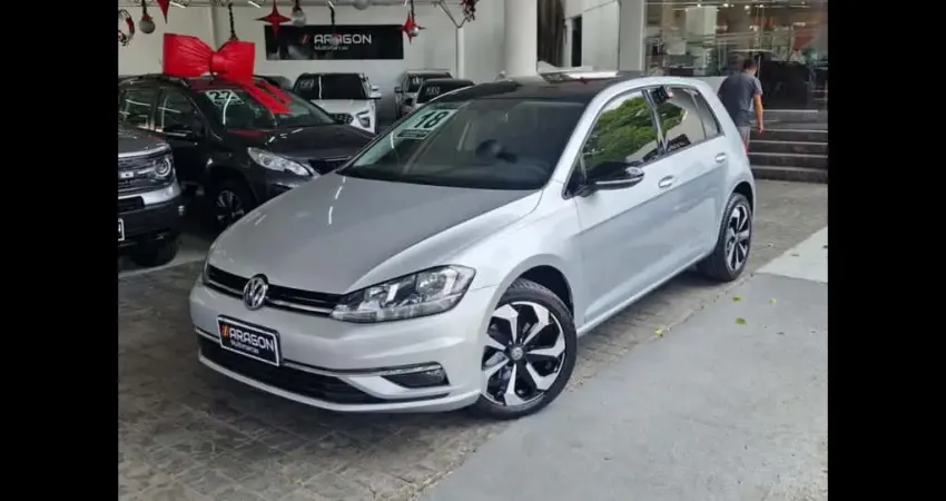 Volkswagen Golf Comfortline 200 TSi 1.0 12v Flex Automático