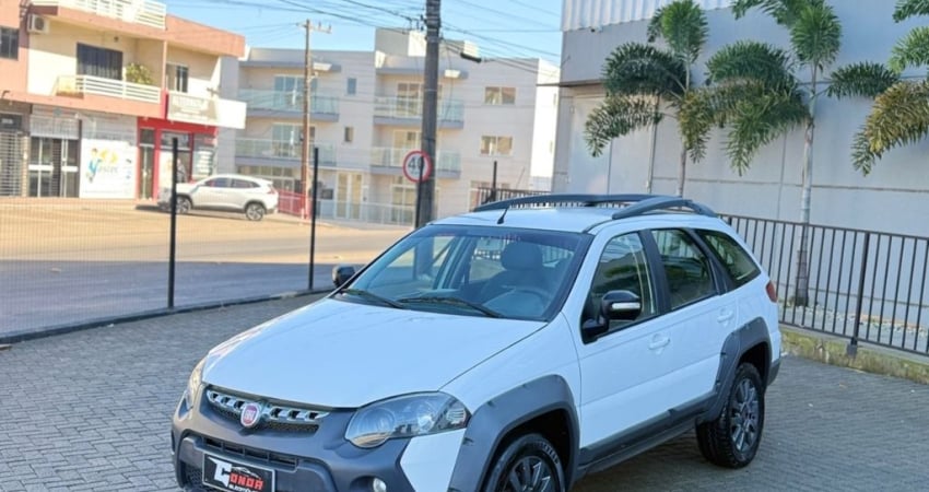 PALIO WEEKEND ADVENTURE 2018 LOCKER 1.8 MANUAL
