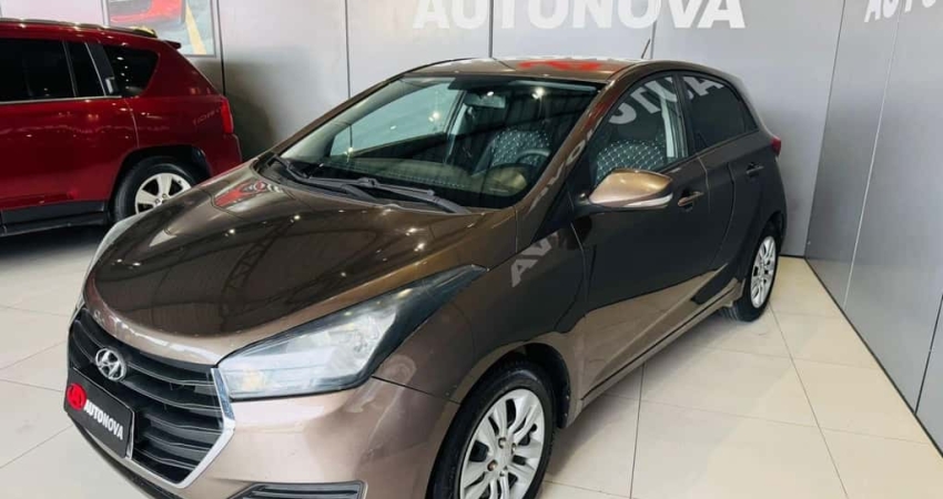Hyundai HB20 Comf./C.Plus/C.Style 1.0 Flex 12V  - Marrom - 2015/2016