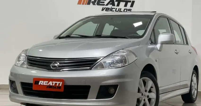 NISSAN TIIDA HATCH SL 1.8 AUT 4P 2013