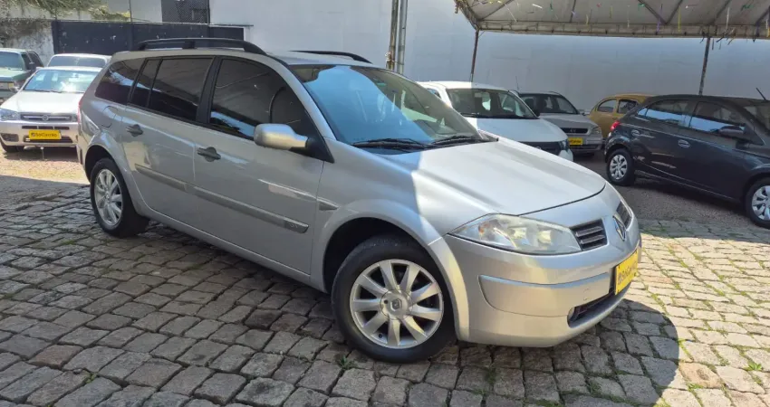 RENAULT MEGANE GRANDTOUR 1.6 DYNAMIQUE FLEX **IMPECÁVEL**