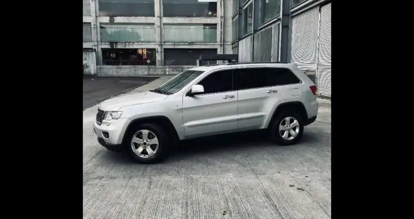 JEEP CHEROKEE 3.7 LIMITED 4X4 V6 12V GASOLINA 4P AUTOMÁTICO